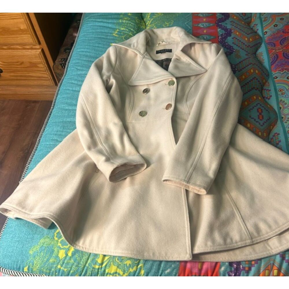 Laundry by Shelly Segal Ivory Double-Breasted Wool Skirted Coat Size Medium - Picture 5 of 10